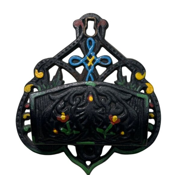 Vintage Cast Iron Match Holder Safe Wilton Products Wrightsville Pa - Picture 1 of 3